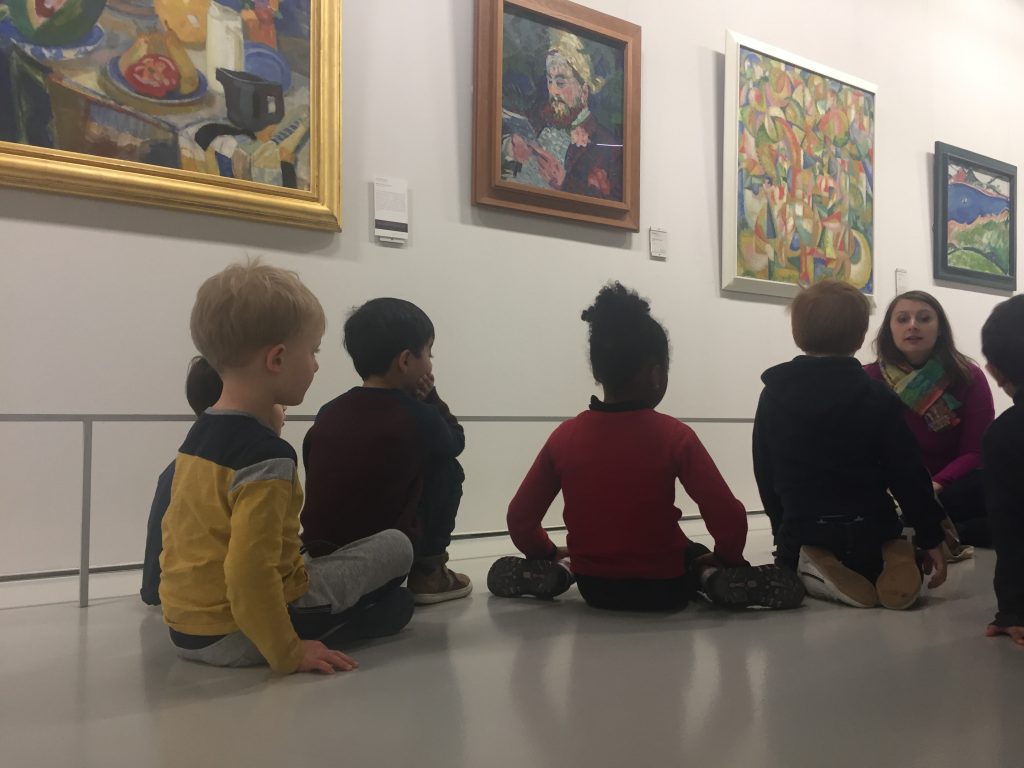 Les enfants au musée